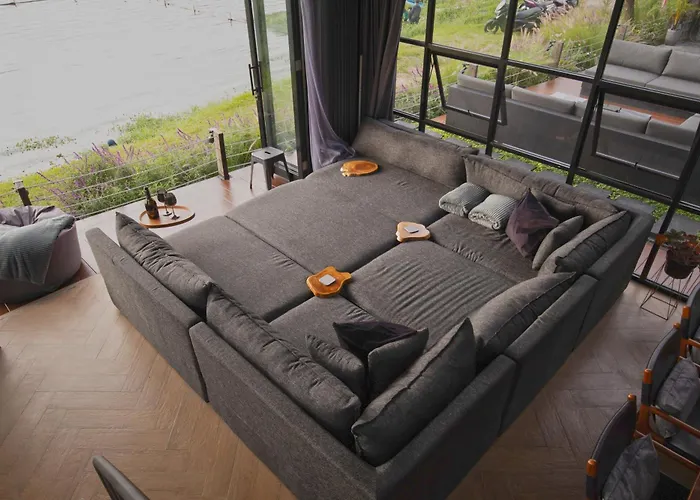 فيلة Lake-front Luxury بيدوغول